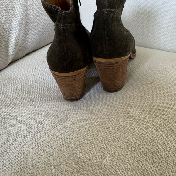 Lucky Brand Olive Green suede Eller boot 9 39 - Picture 3 of 3